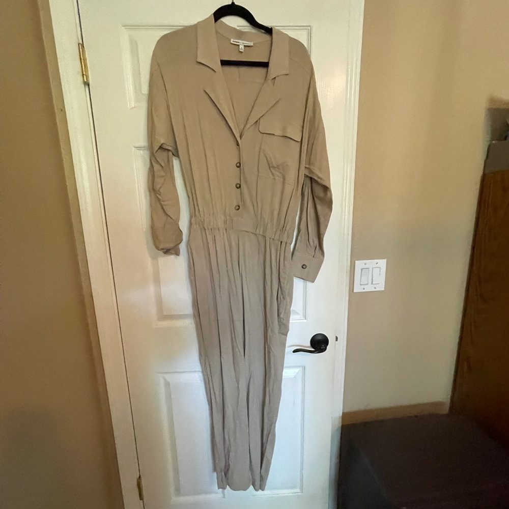 NWOT Women’s EXPRESS Jumpsuit size M